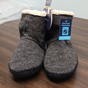 Isotoner Size 5-6 Dark Grey Fleece Lined Slipper Booties